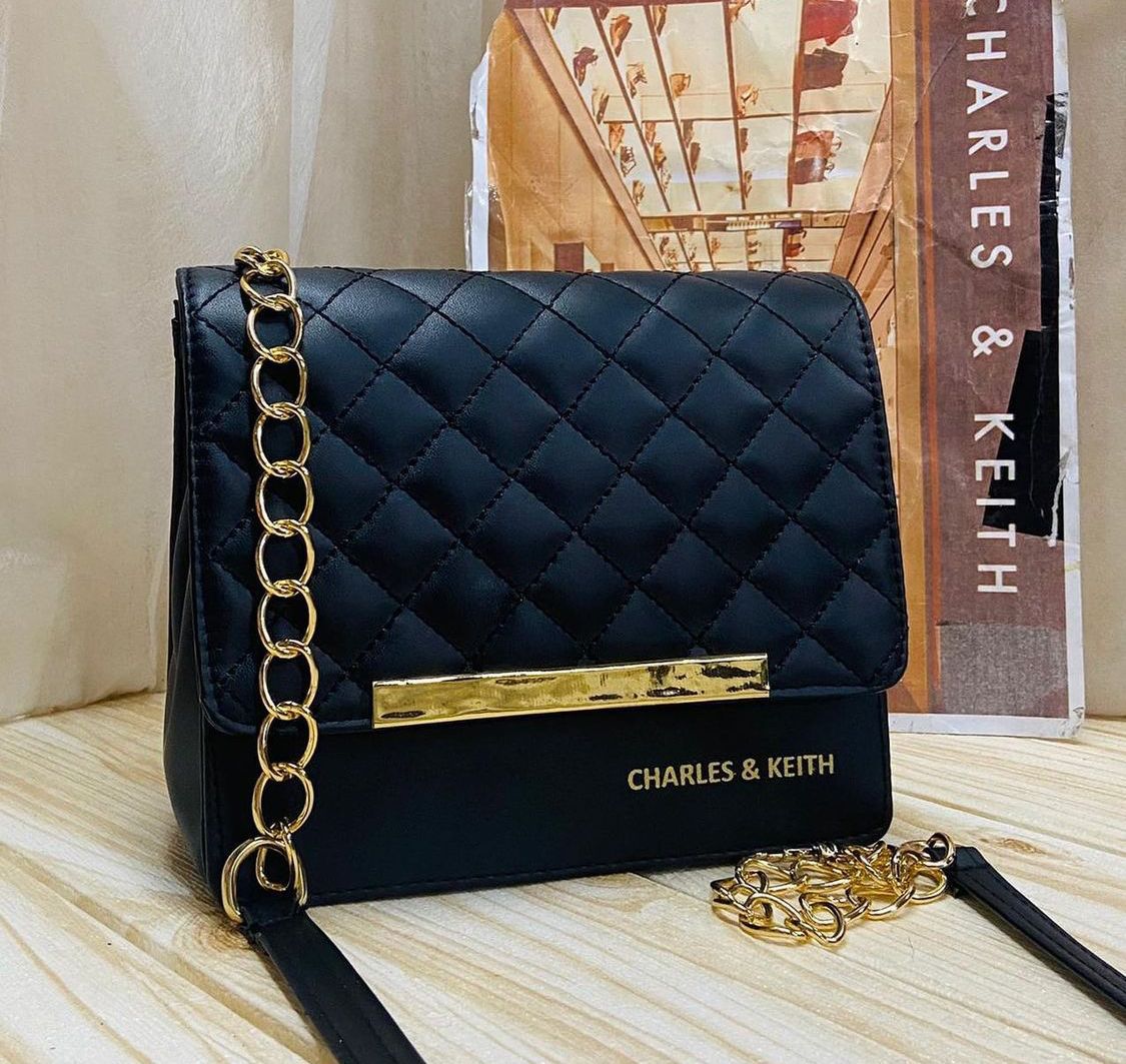 Elegance Embroidery : Small sling bag